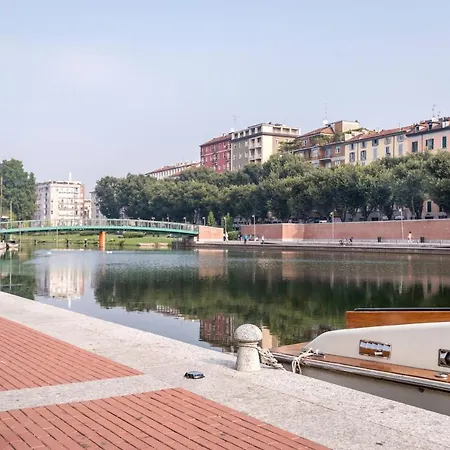 Navigli - Rentclass Alina * Milaan