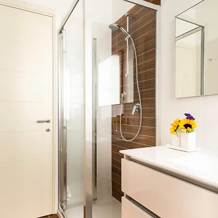Navigli - Rentclass Alina Апартаменты *