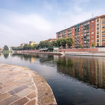 Navigli - Rentclass Alina 밀라노